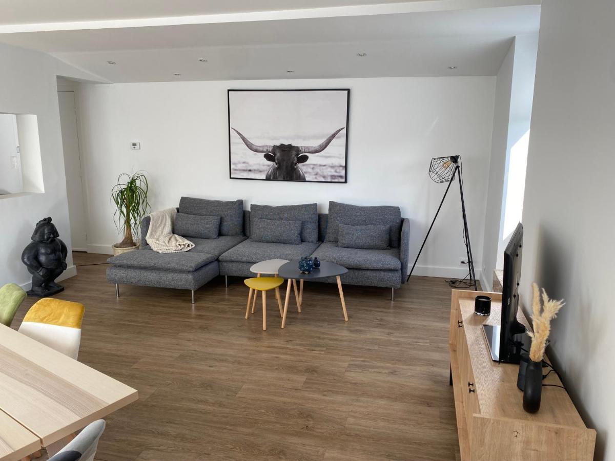 Apartment Situe En Centre Super Lumineux